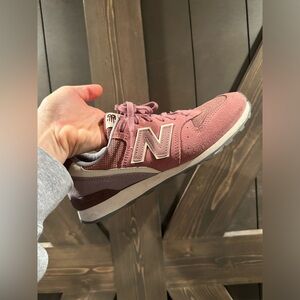 New Balance 696 Sneakers Pink Winter Seaside Rose